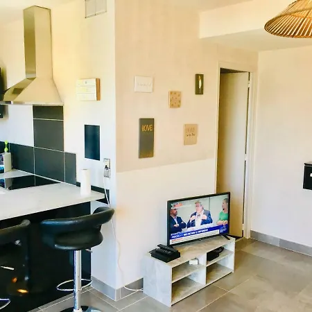 Apartment Le Theleme